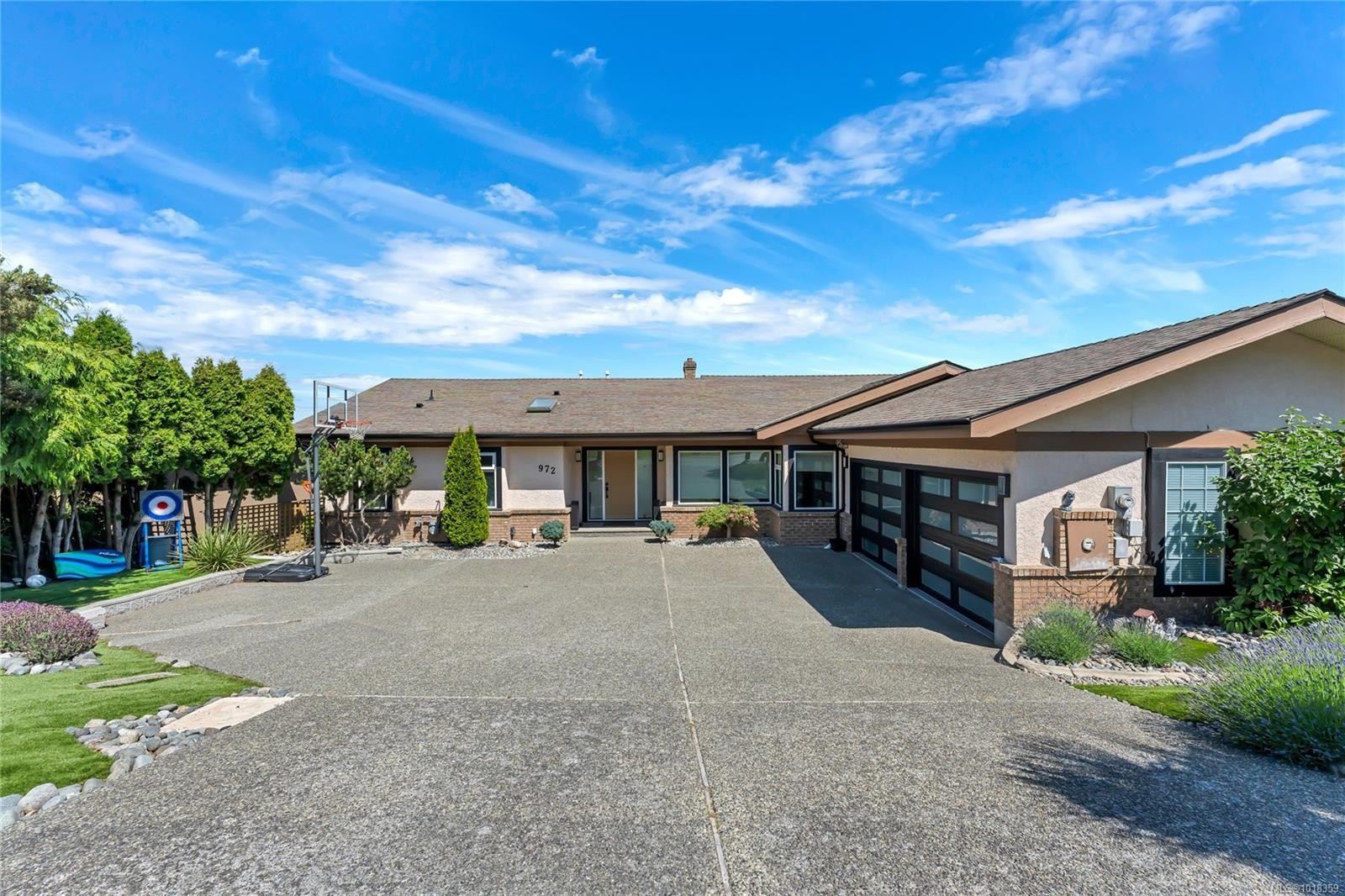 972 Seapearl Pl, Saanich, BC