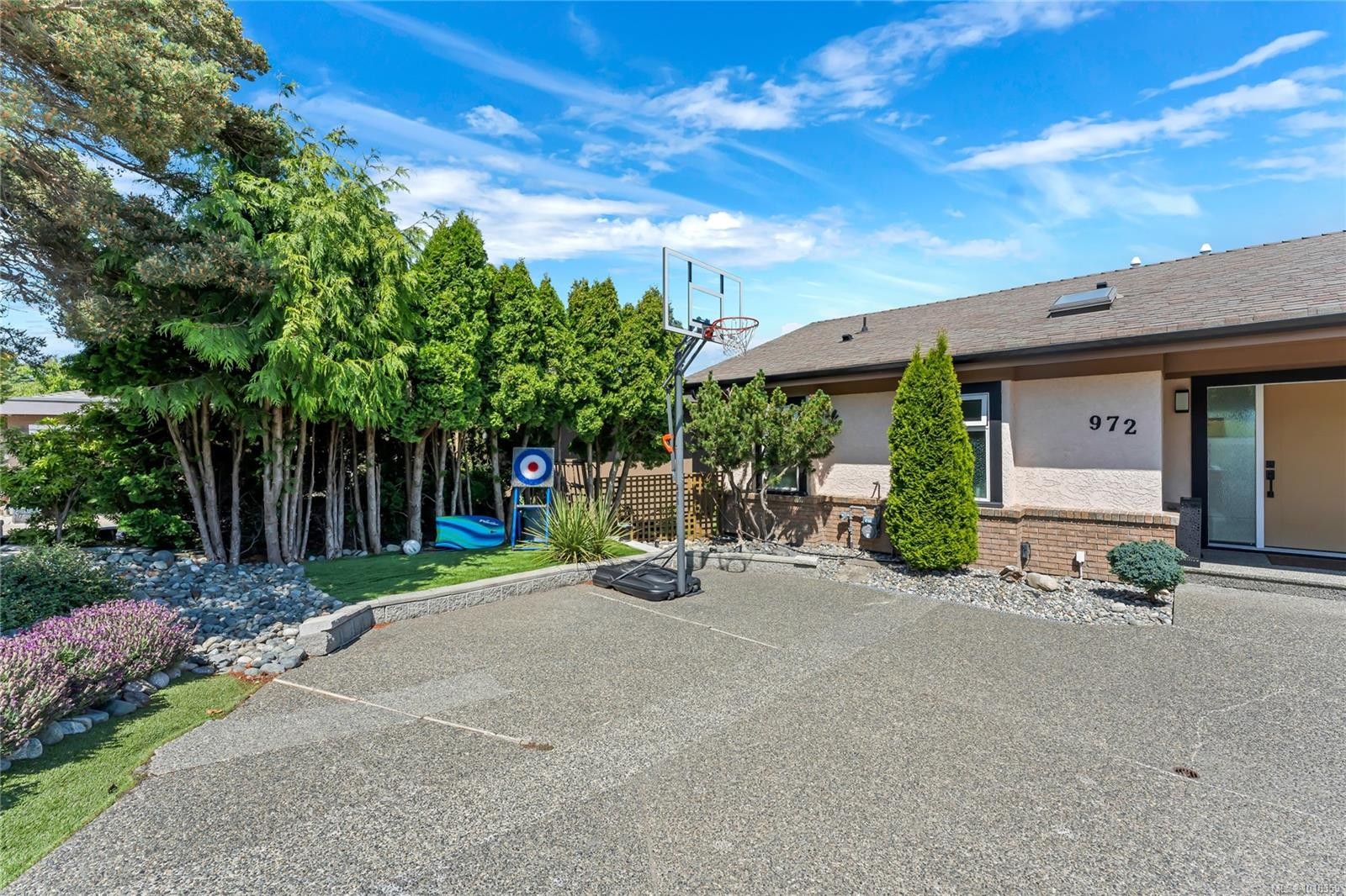 972 Seapearl Pl, Saanich, BC