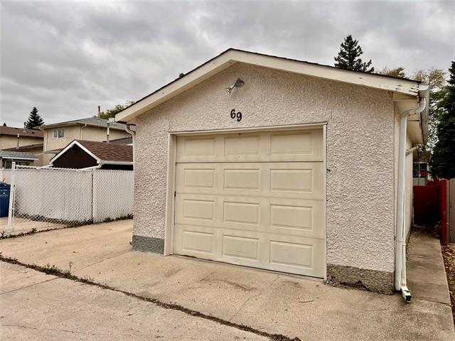 69 Red Oak Dr, Winnipeg, MB