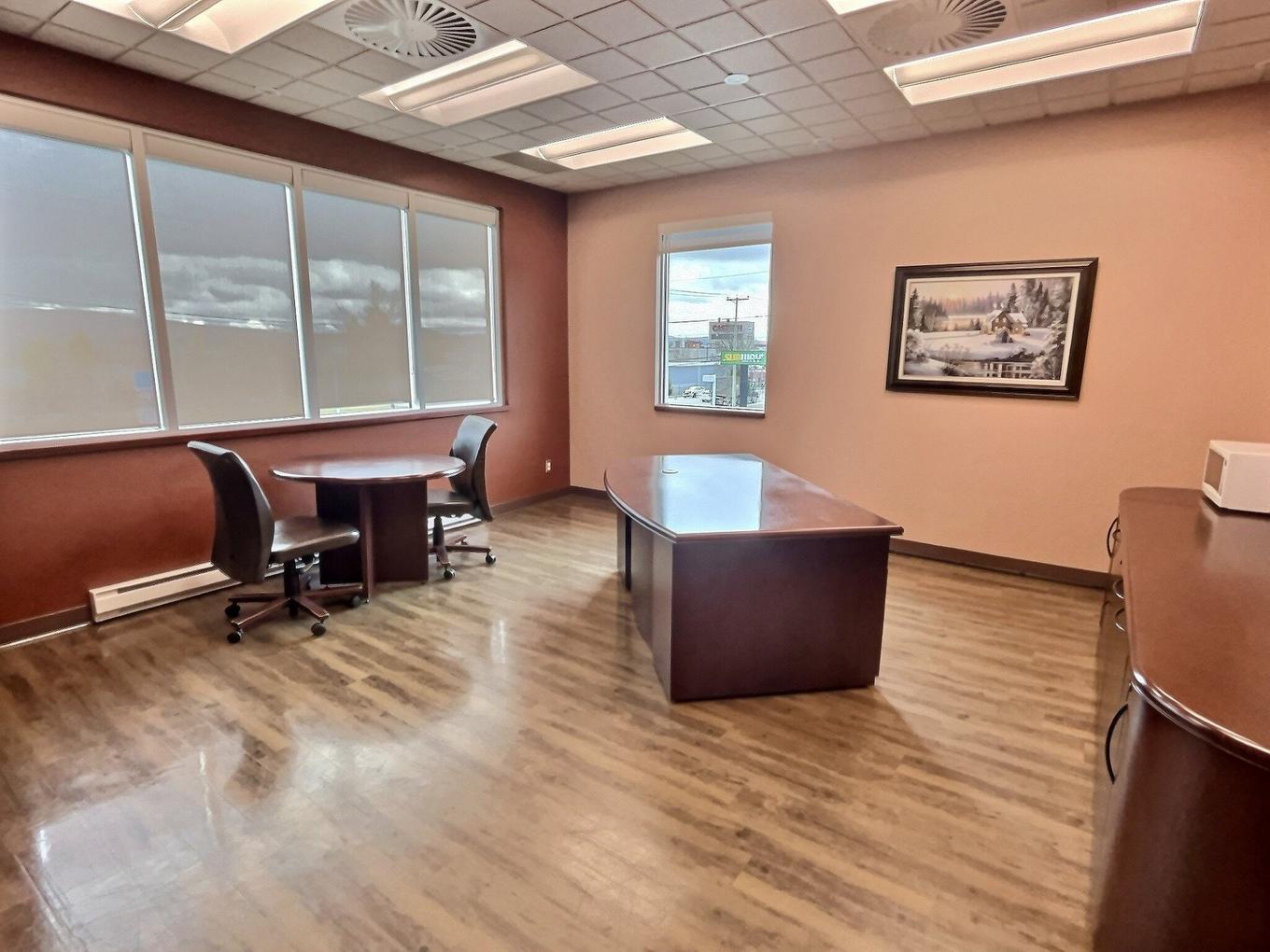 Office - 683 Boul. Frontenac E., Thetford Mines, QC - Indoor