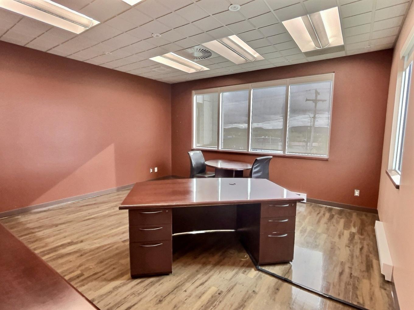 Office - 683 Boul. Frontenac E., Thetford Mines, QC - Indoor