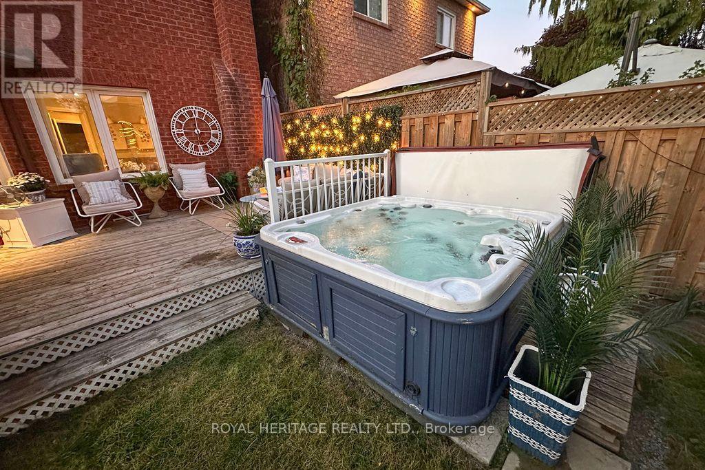 66 Fieldnest Crescent, Whitby (Rolling Acres), ON - Outdoor With Deck Patio Veranda