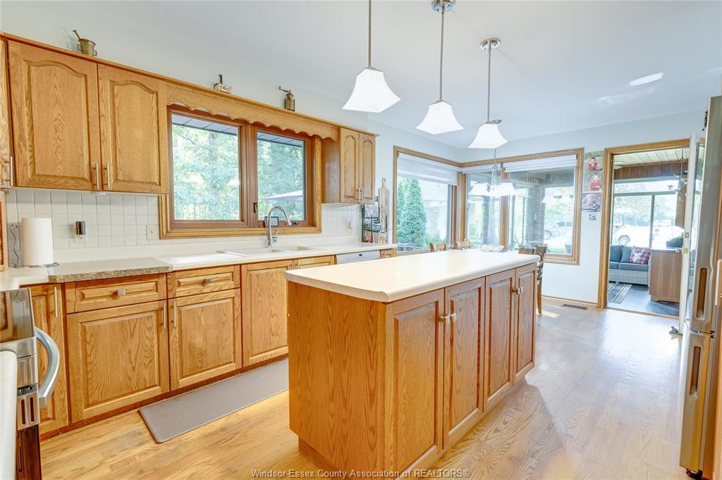 492 Gregory Line, Wheatley, ON