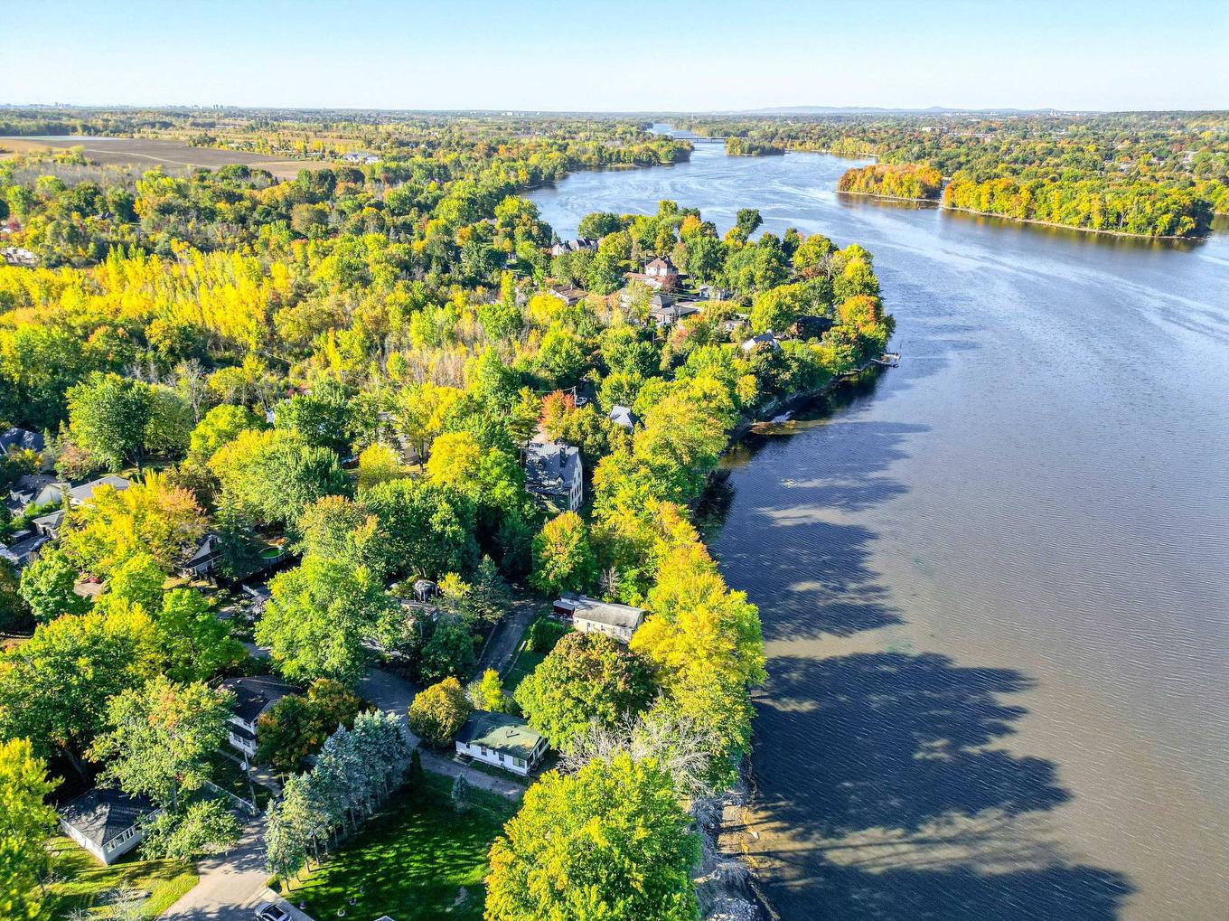 Vue d'ensemble - 26 Tsse Debien, Laval (Auteuil), QC - Outdoor With Body Of Water With View