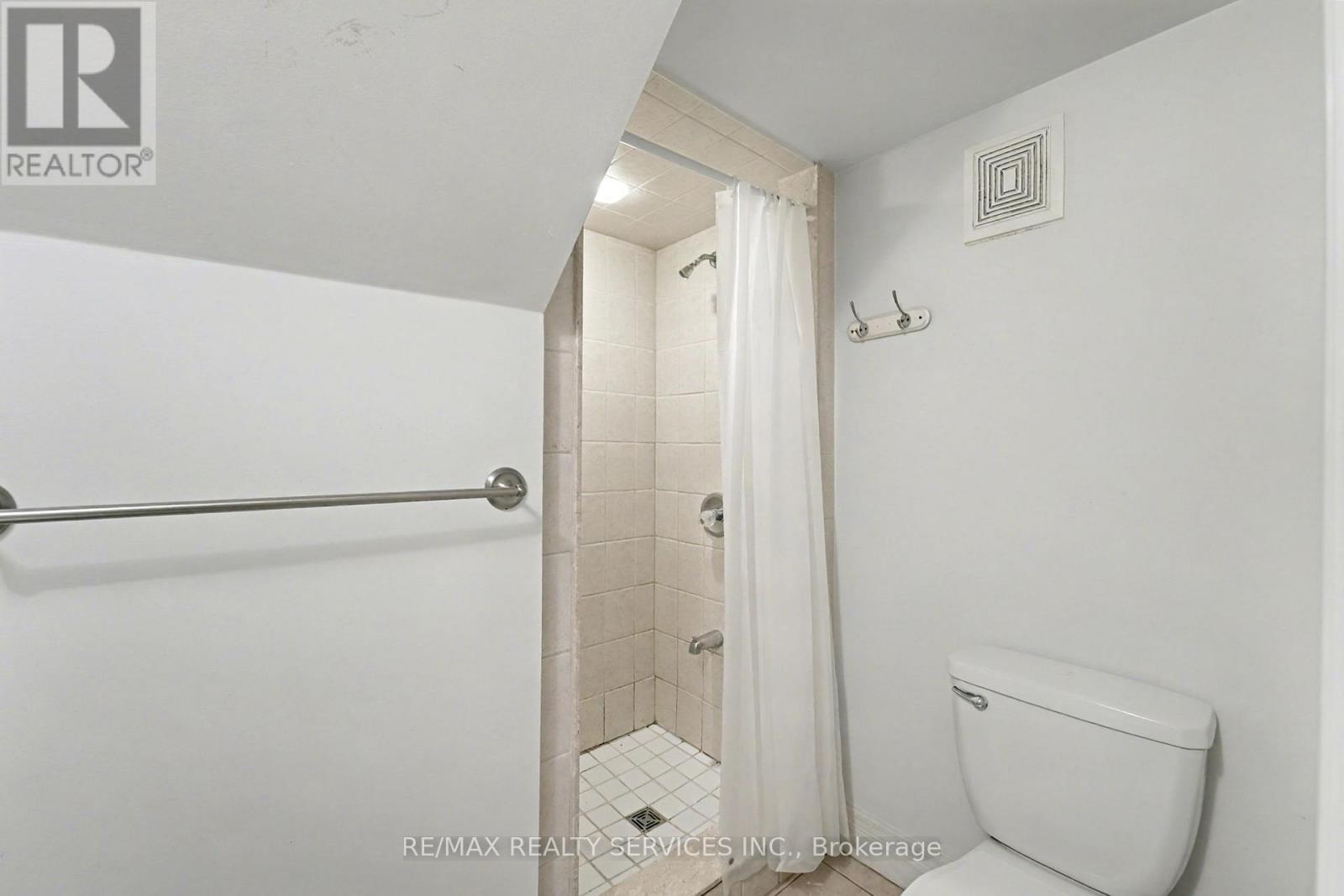 Bsmt - 1032 Blueheron Boulevard, Mississauga, ON - Indoor Photo Showing Bathroom