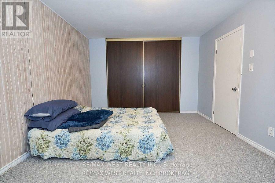 323 Centre Street, Shelburne, ON - Indoor Photo Showing Bedroom
