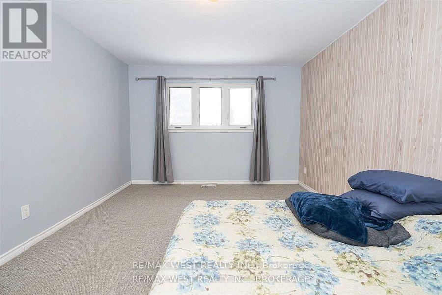 323 Centre Street, Shelburne, ON - Indoor