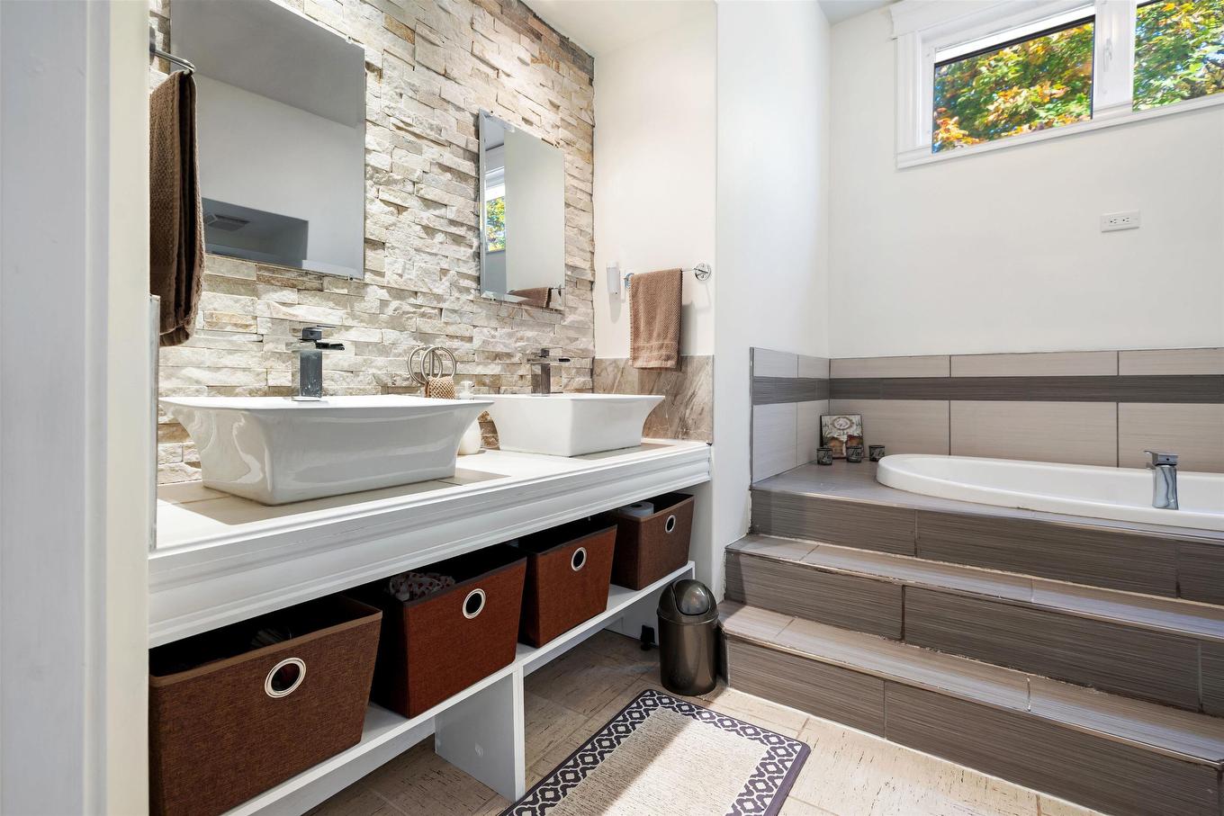 208 Pleasant Street, Truro, NS