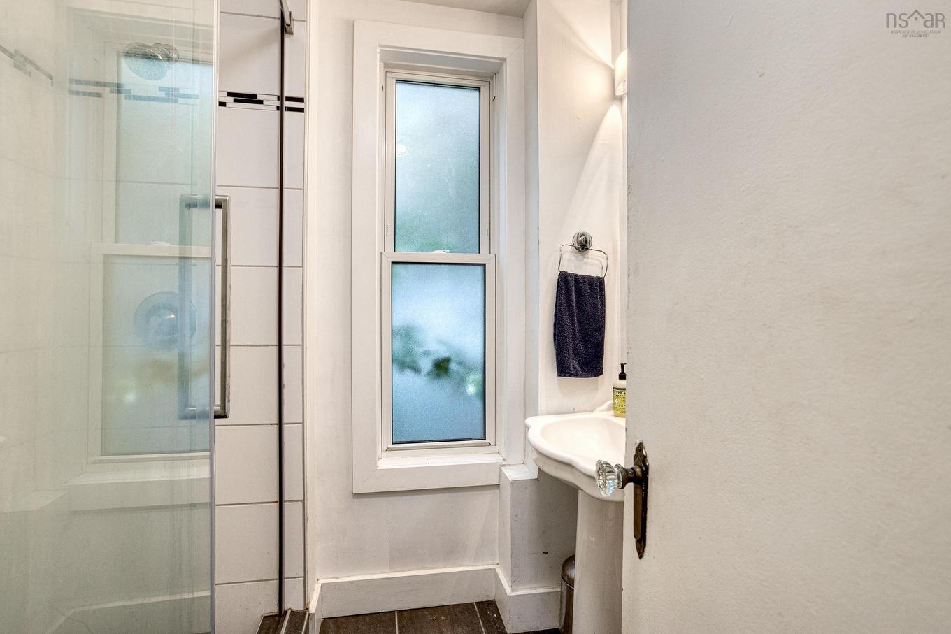 5554- 5556 Atlantic Street, Halifax, NS