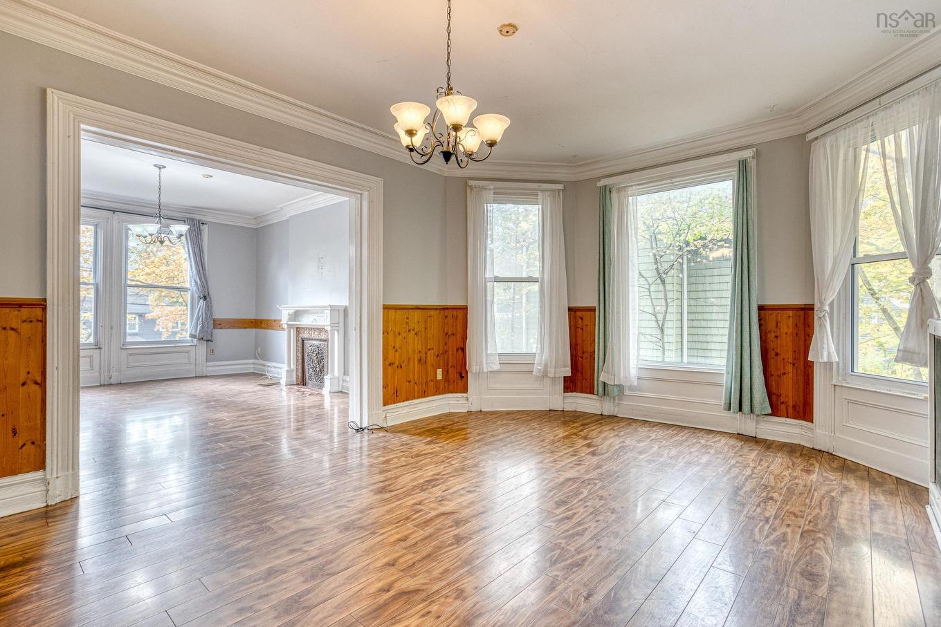 105 Pleasant Street, Dartmouth, NS