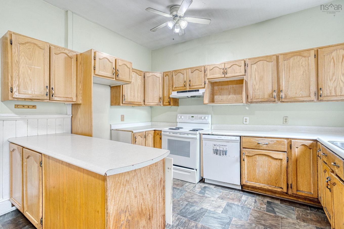 105 Pleasant Street, Dartmouth, NS