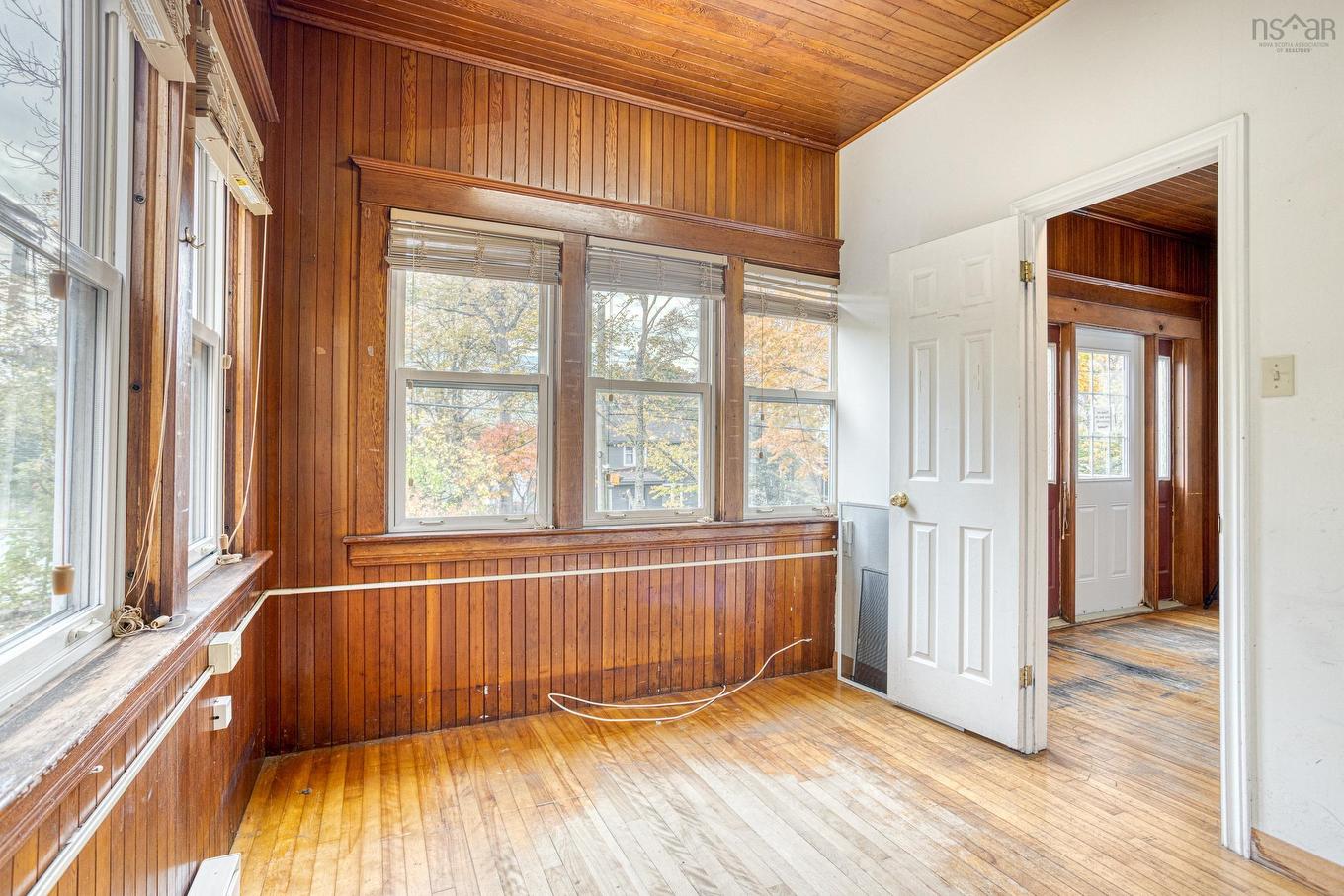 105 Pleasant Street, Dartmouth, NS