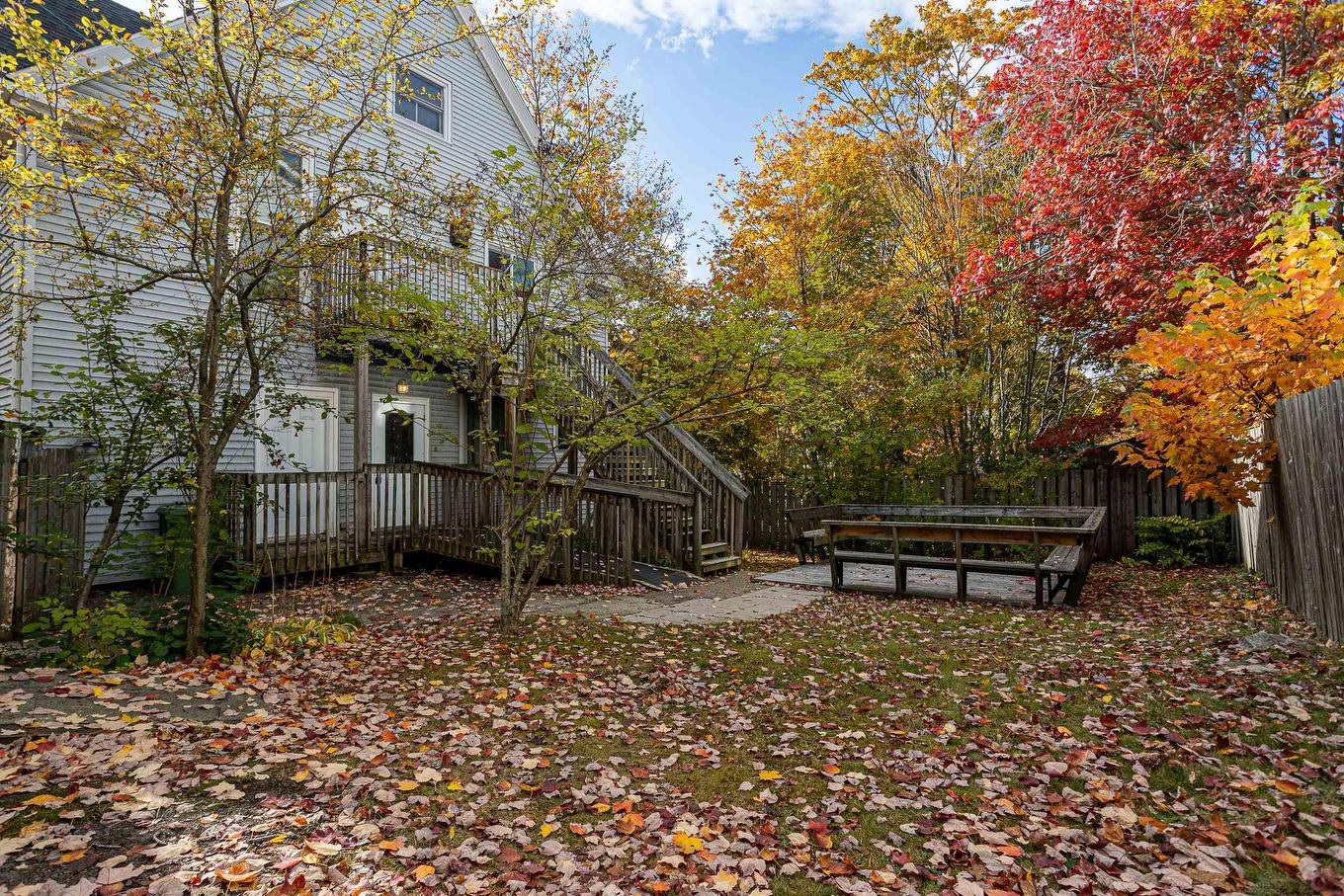 105 Pleasant Street, Dartmouth, NS