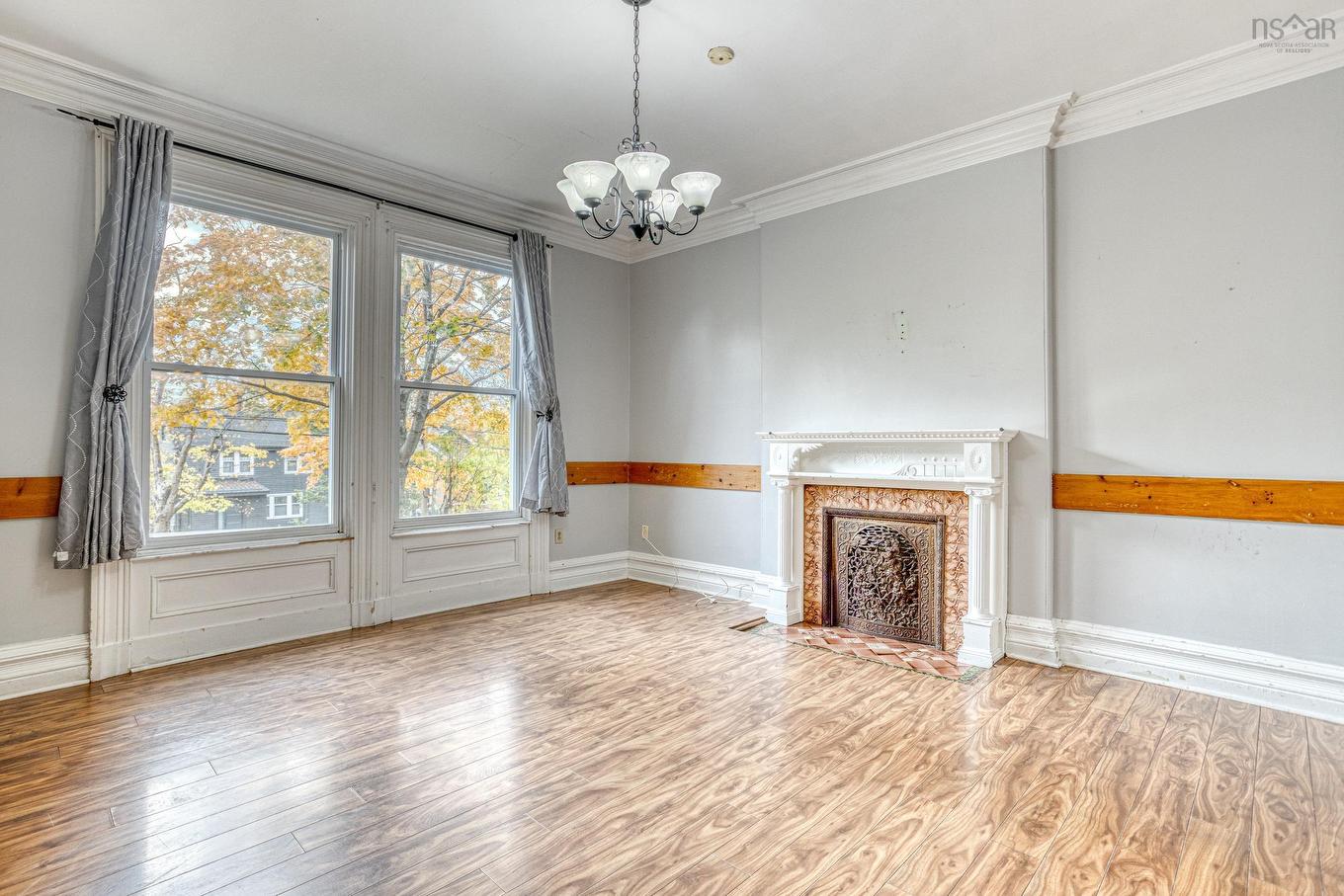 105 Pleasant Street, Dartmouth, NS