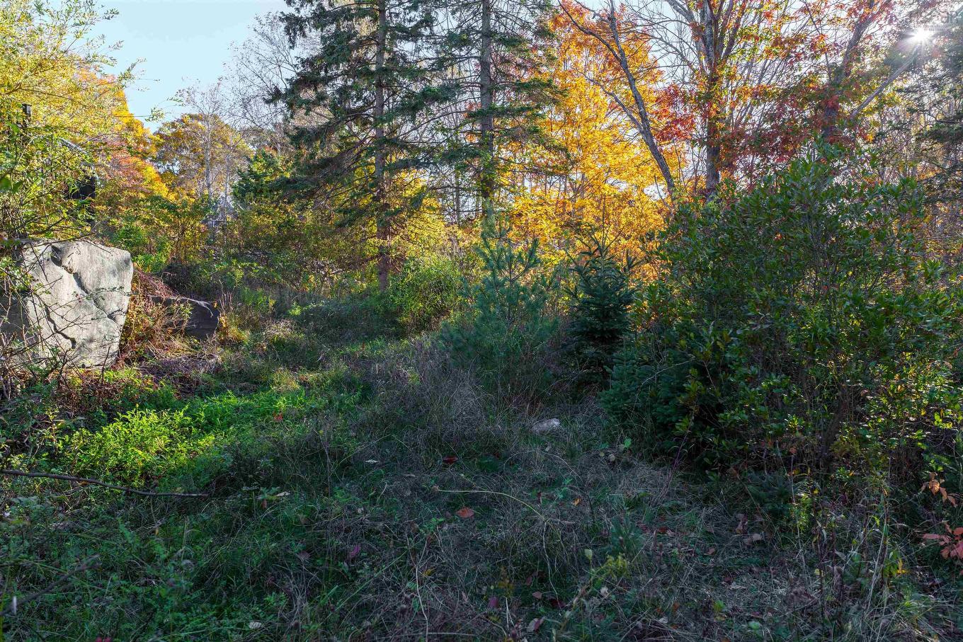 90 Golf Links Road, Bedford, NS