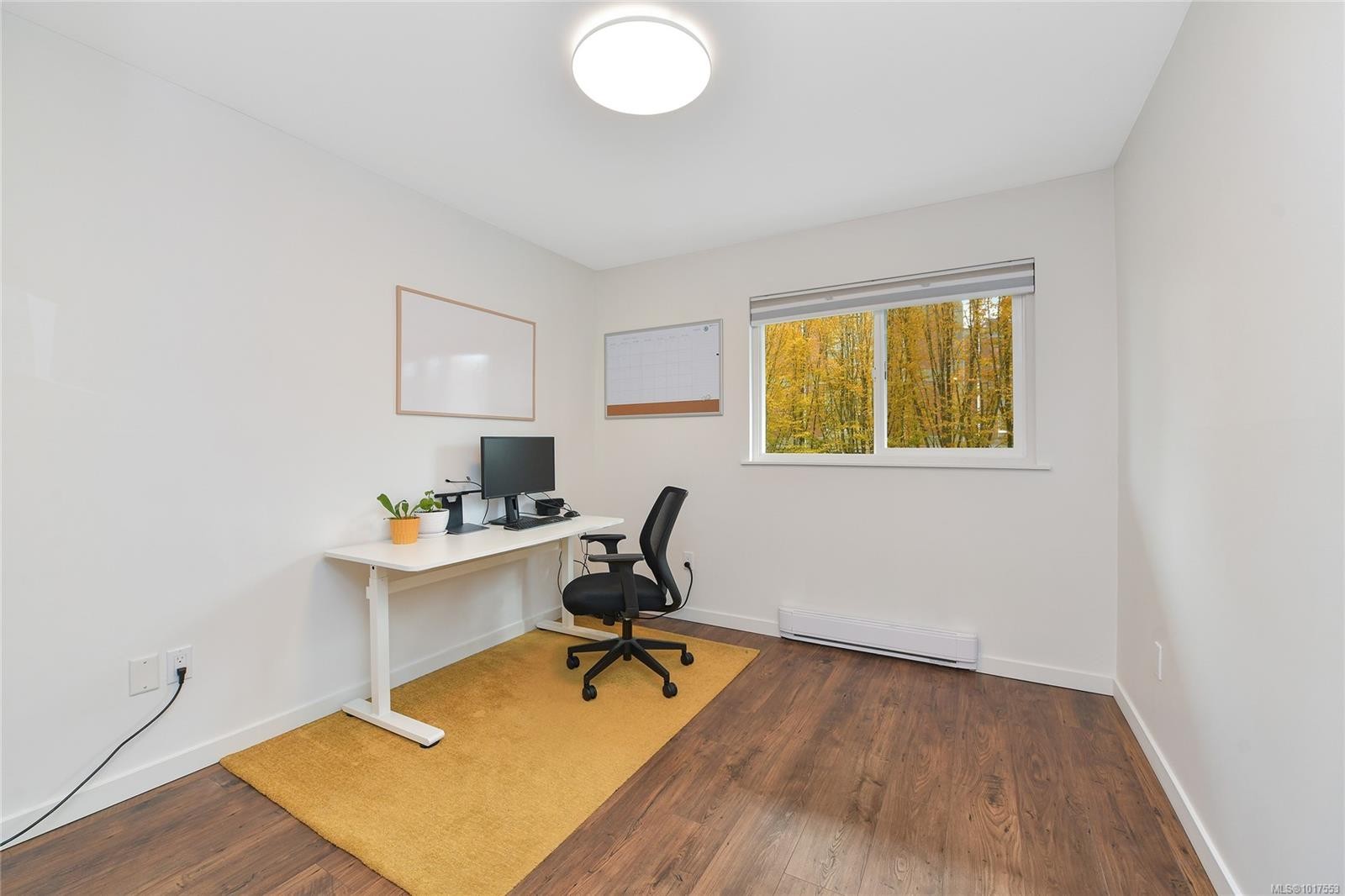 208-955 Dingley Dell, Esquimalt, BC - Indoor Photo Showing Office