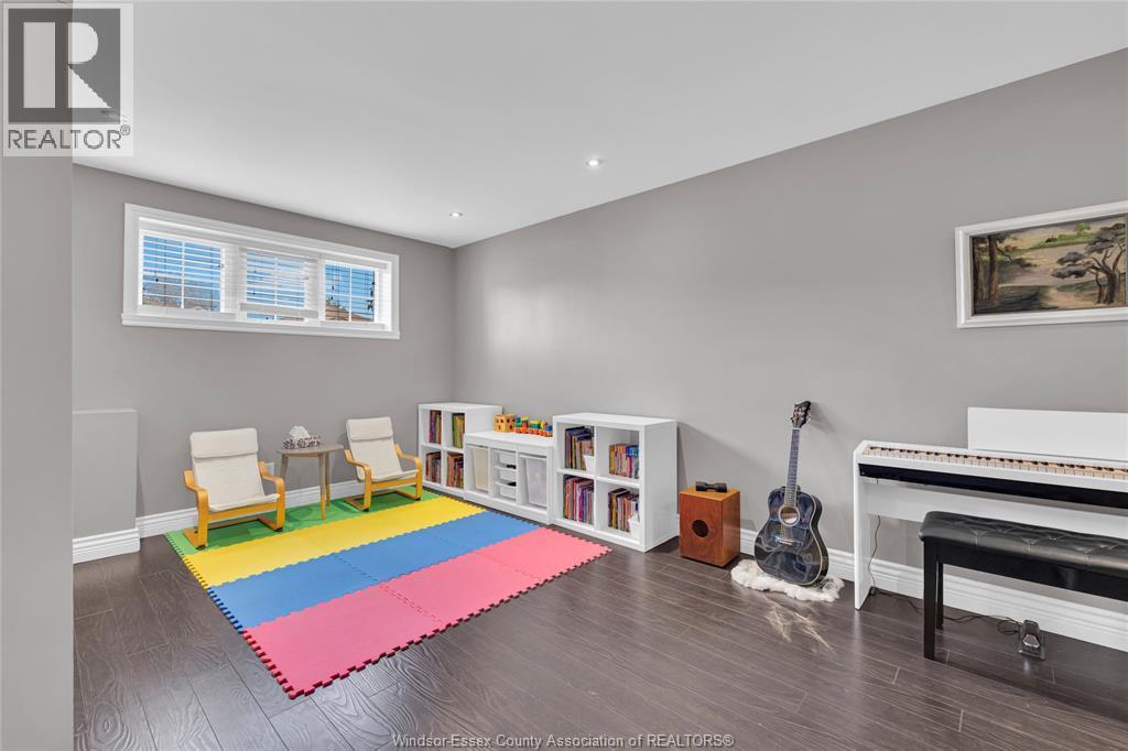 1099 Clover, Windsor, ON - Indoor