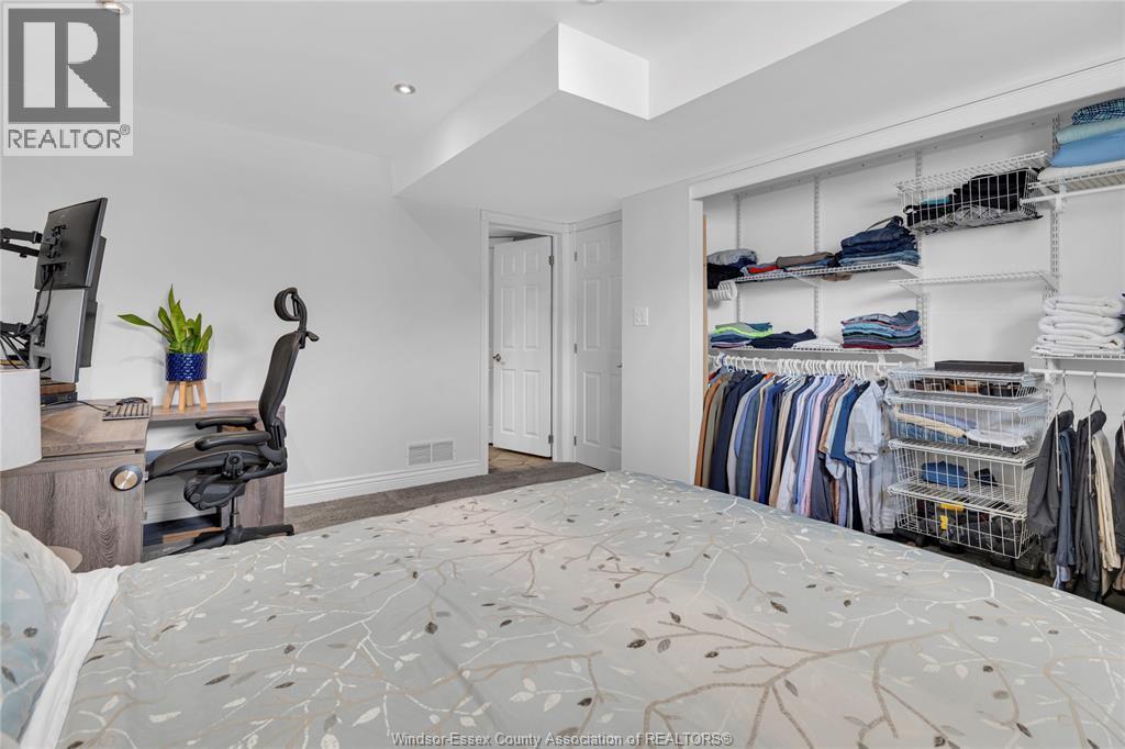 1099 Clover, Windsor, ON - Indoor