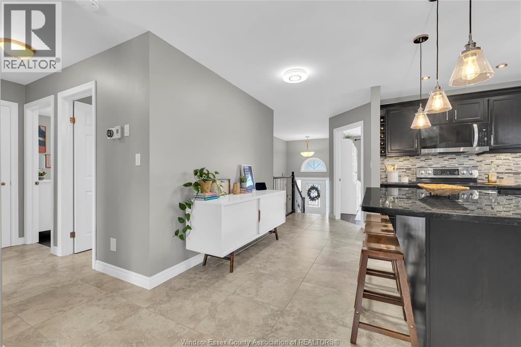 1099 Clover, Windsor, ON - Indoor