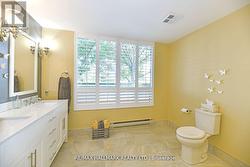 5Pc Ensuite W 2 Sinks, Glass Shower&Separate Tub -