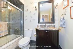 Spacious 4Pc Second Bath W Glass Shower -