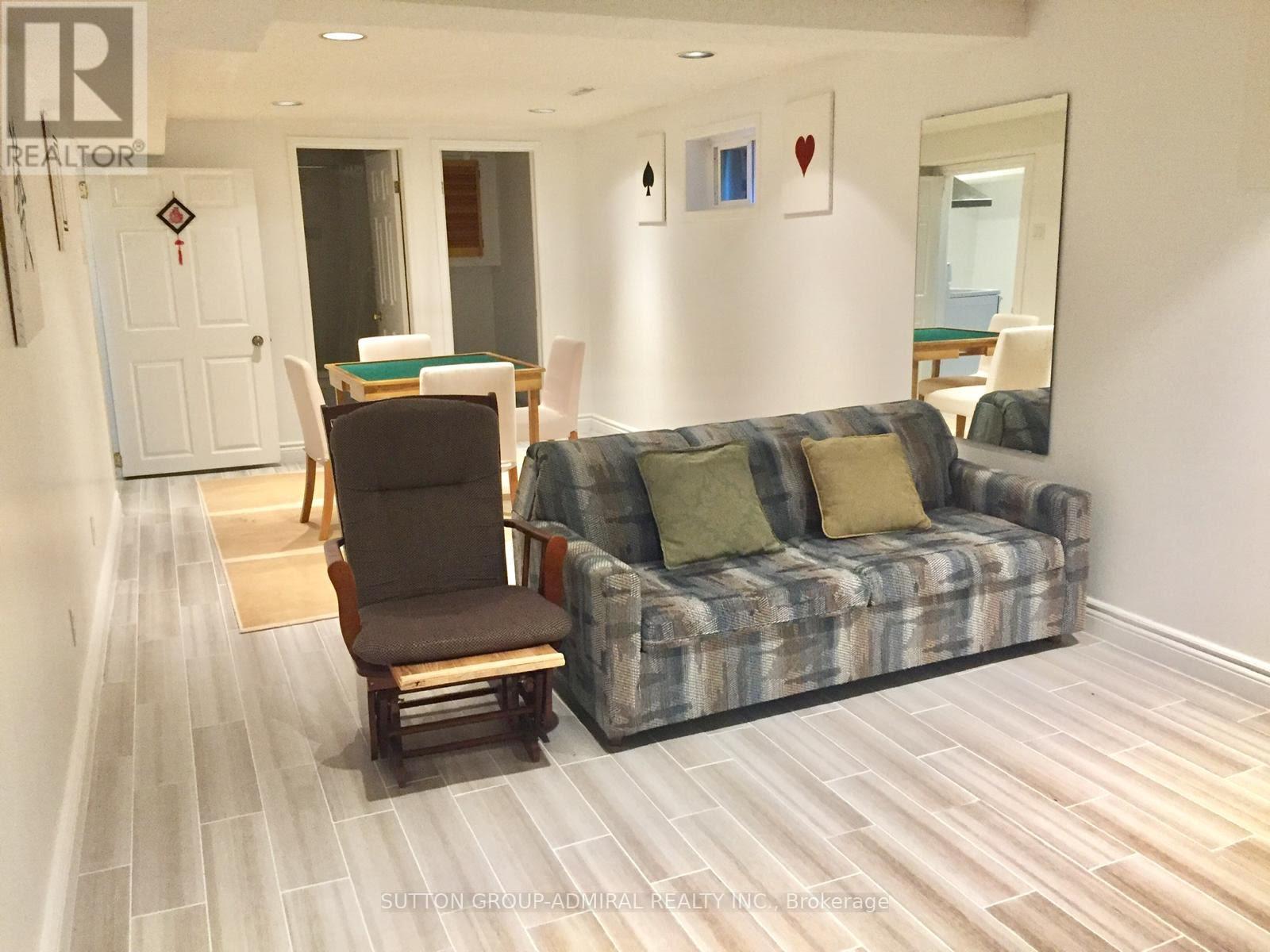 10 Charnwood Place, Markham, ON - Indoor Photo Showing Other Room