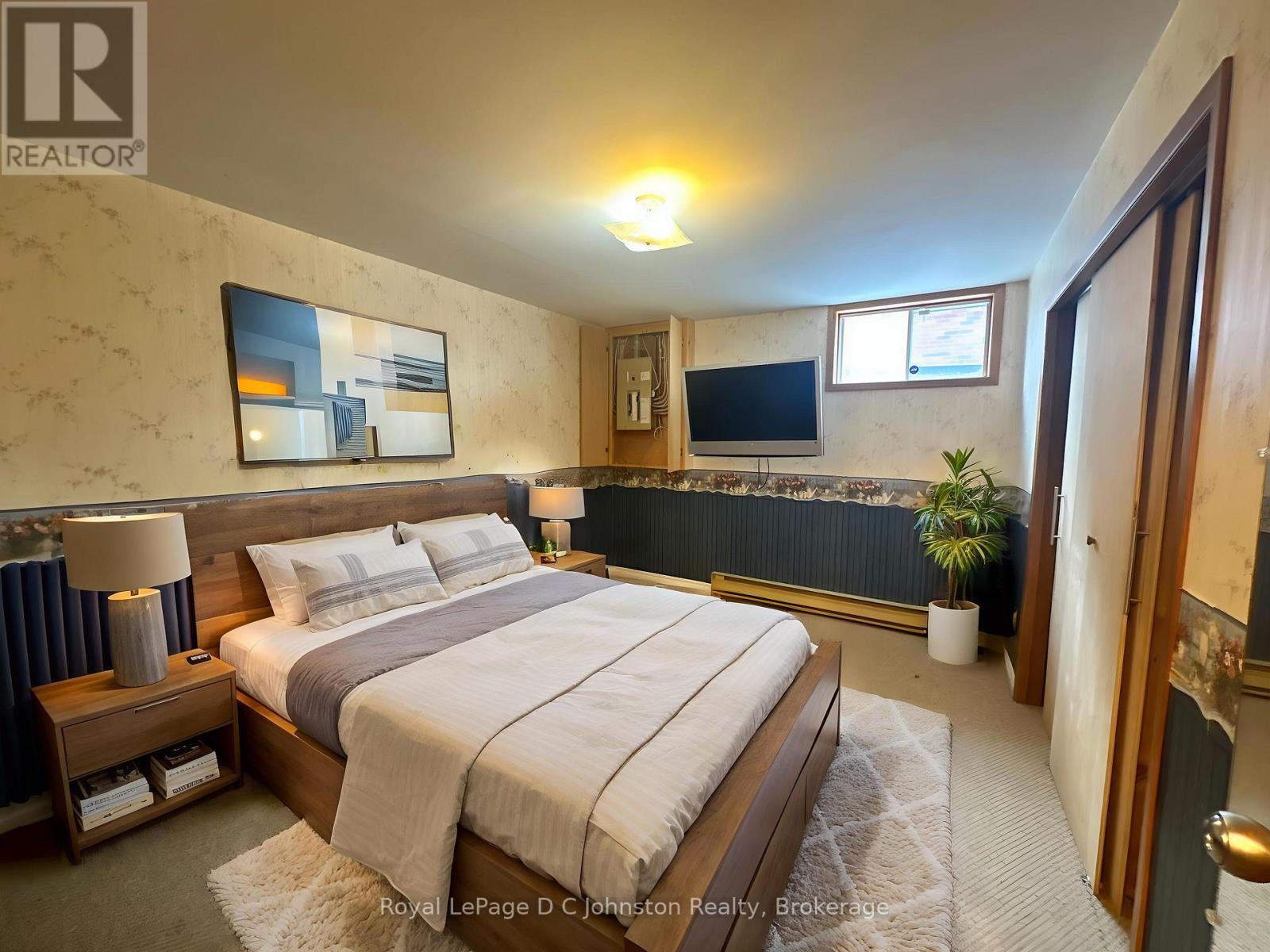 Bedroom on lower level - virtually staged - 665 7Th Street E, Owen Sound, ON - Indoor Photo Showing Bedroom