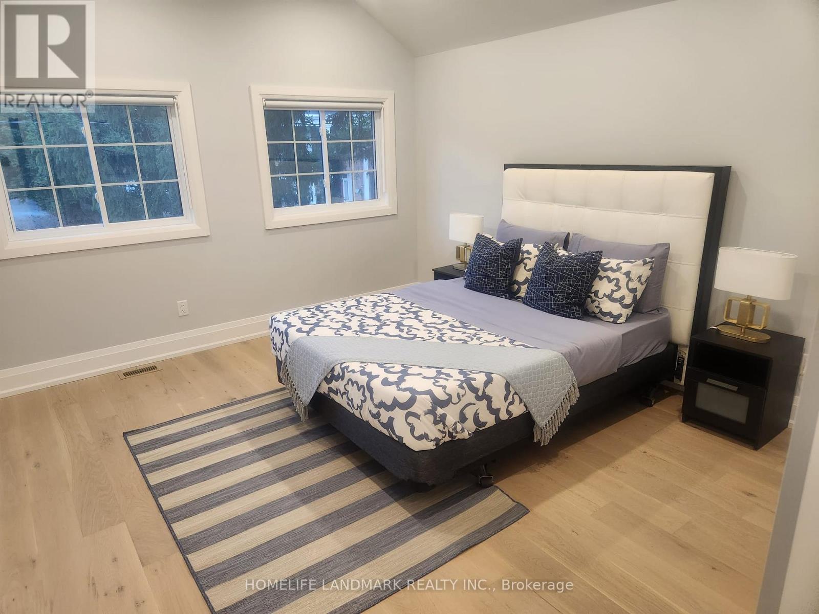 Main Unit - 452 D'Arcy Street S, Newmarket, ON - Indoor Photo Showing Bedroom