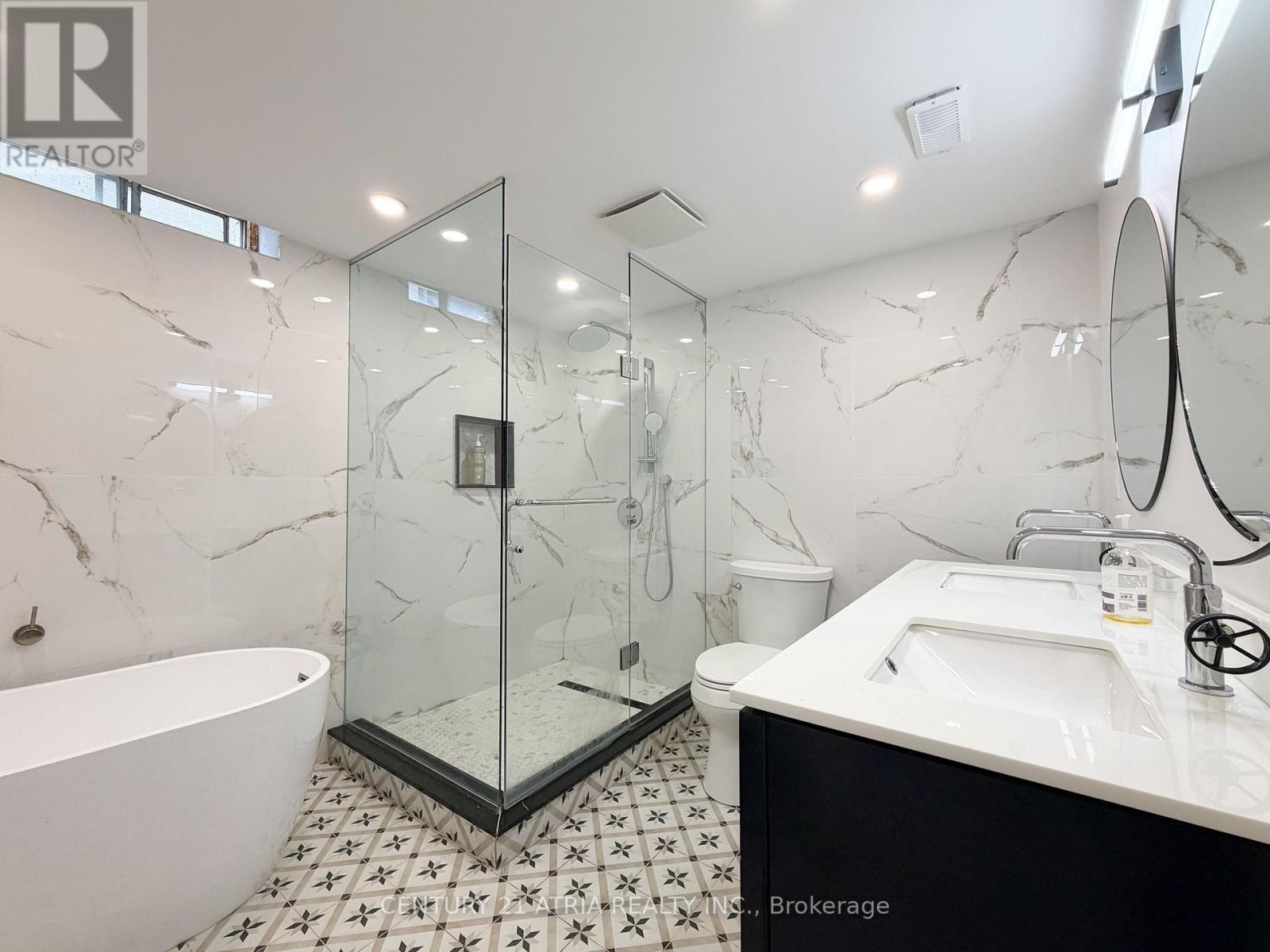 31 Hercules Court, Brampton, ON - Indoor Photo Showing Bathroom