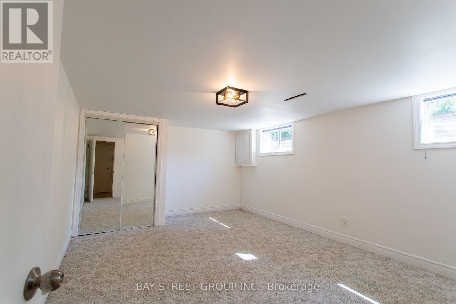 2 Parklane Crescent, St. Catharines, ON - Indoor Photo Showing Other Room