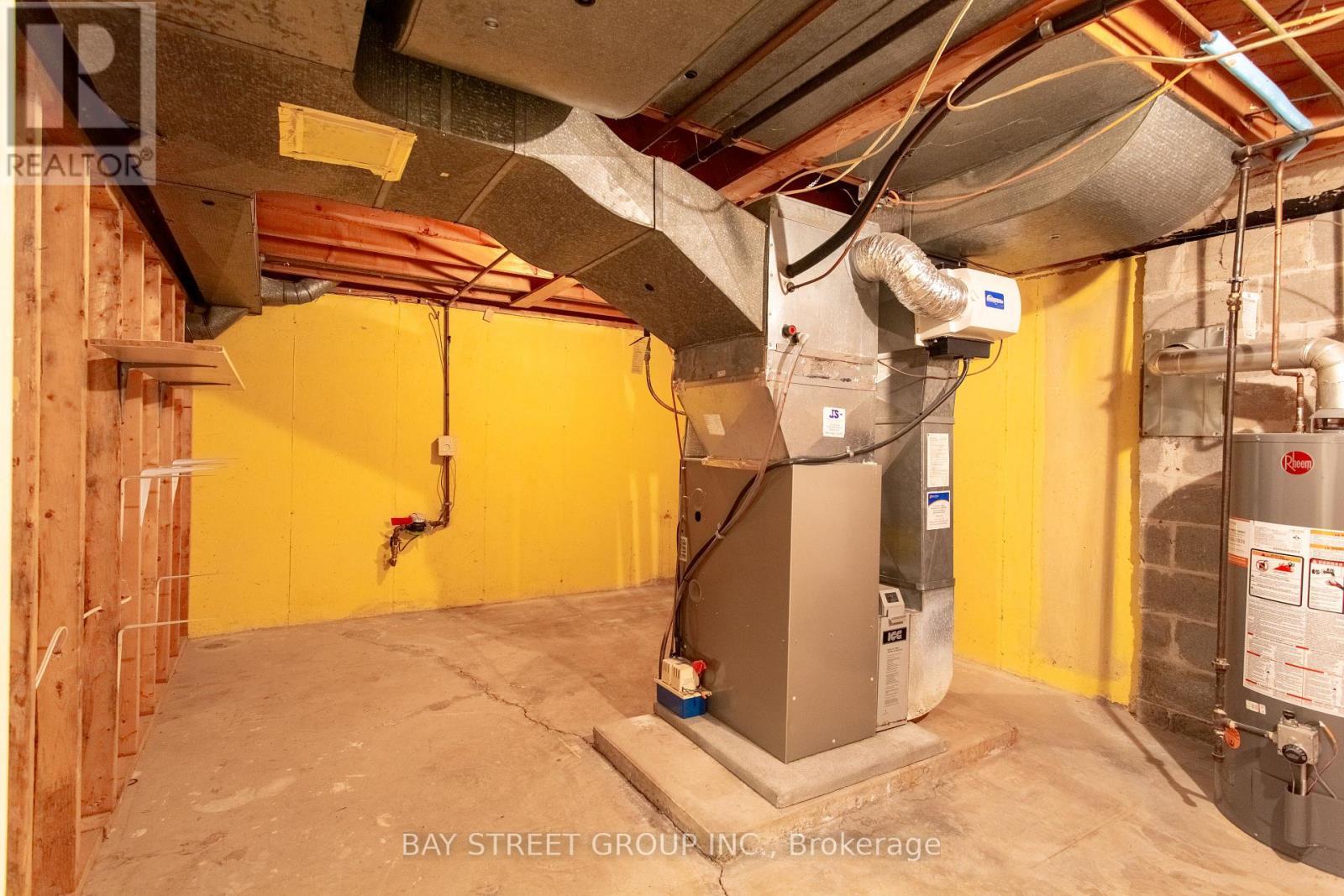2 Parklane Crescent, St. Catharines, ON - Indoor Photo Showing Basement
