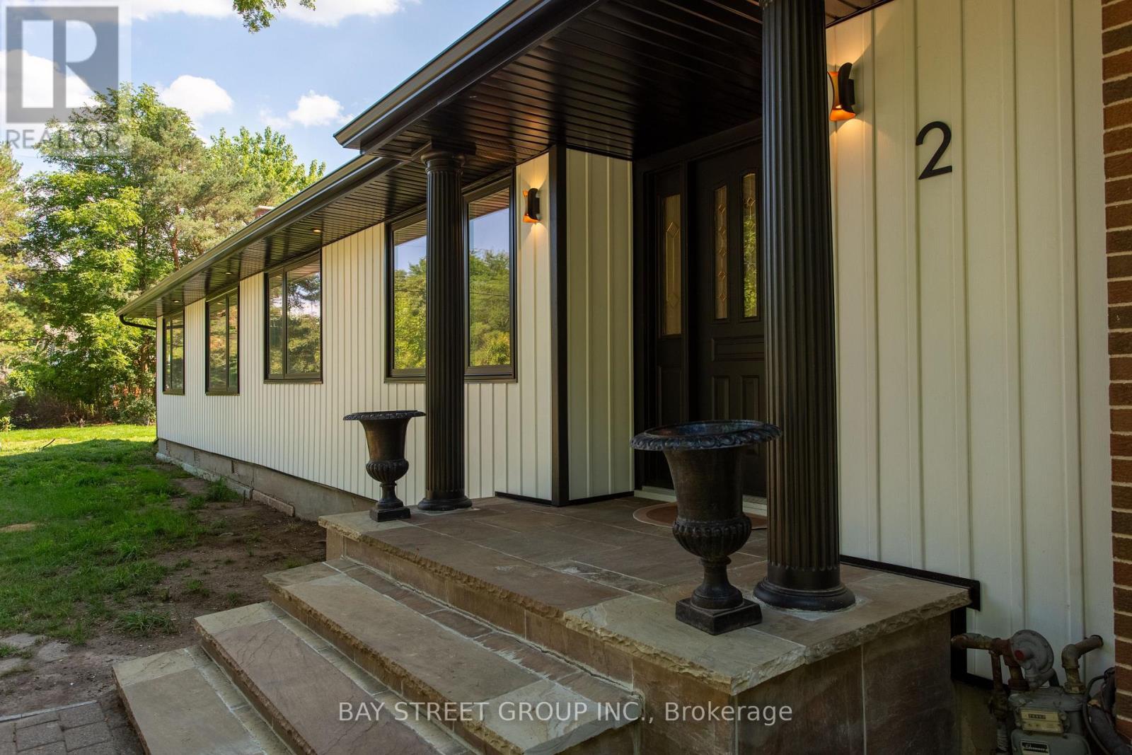 2 Parklane Crescent, St. Catharines, ON - Outdoor With Exterior