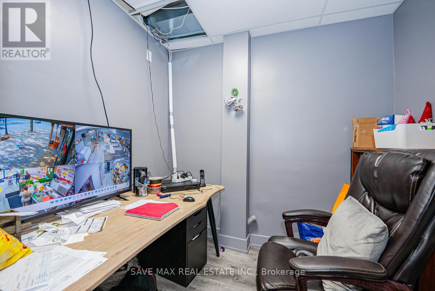 4681 Queen Street, Niagara Falls, ON