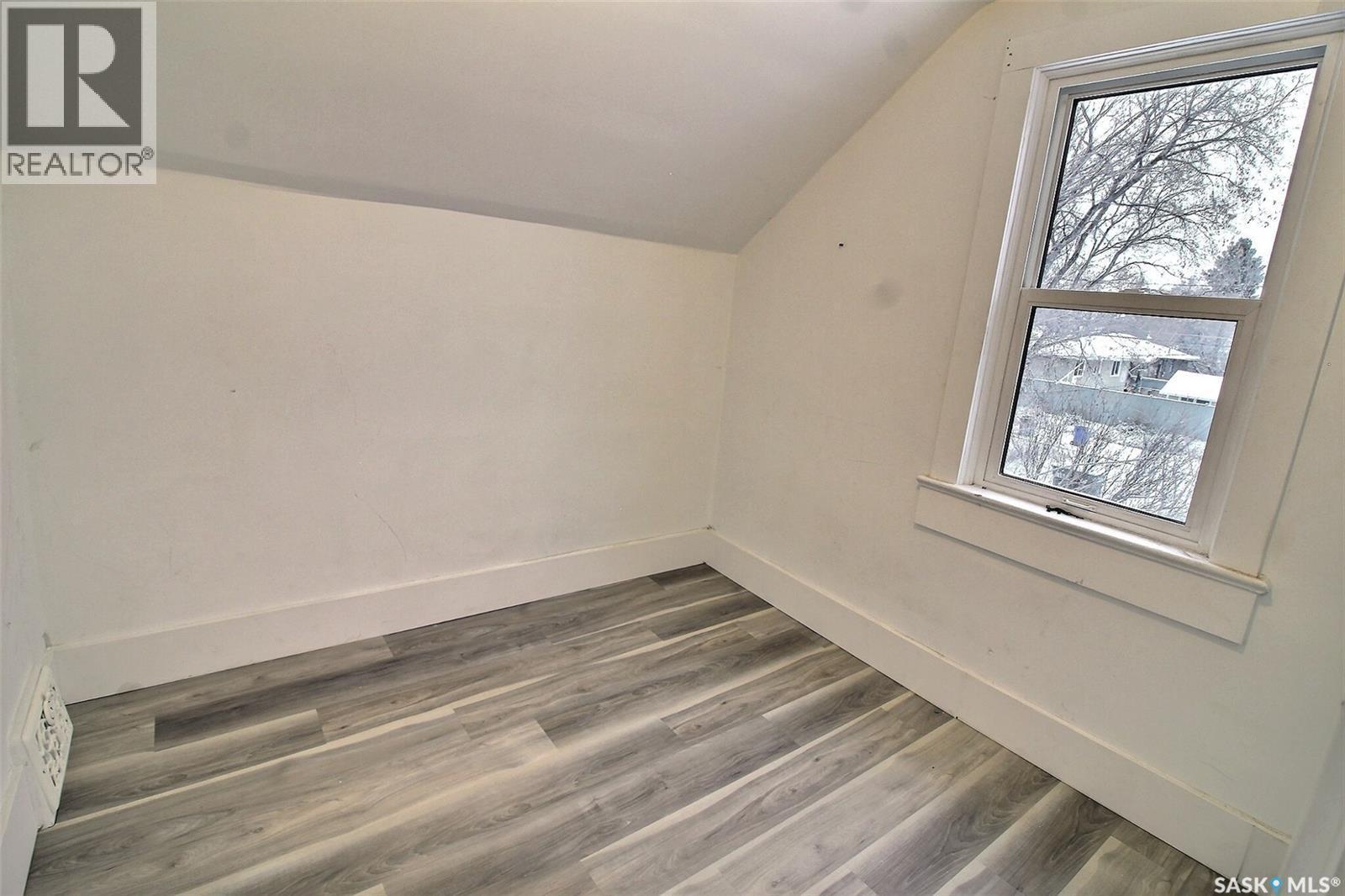 514 8Th Street E, Prince Albert, SK - Indoor Photo Showing Other Room