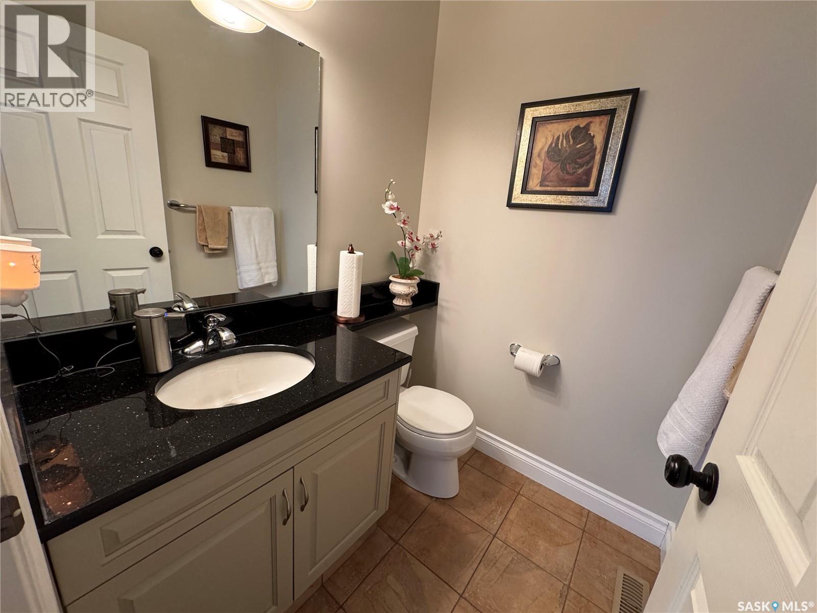 1539 Lakeridge Drive N, Regina, SK - Indoor Photo Showing Bathroom