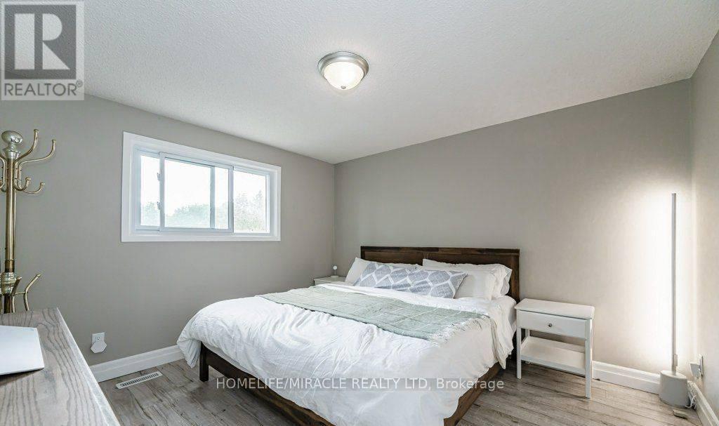 159 Old Carriage Drive, Kitchener, ON - Indoor Photo Showing Bedroom