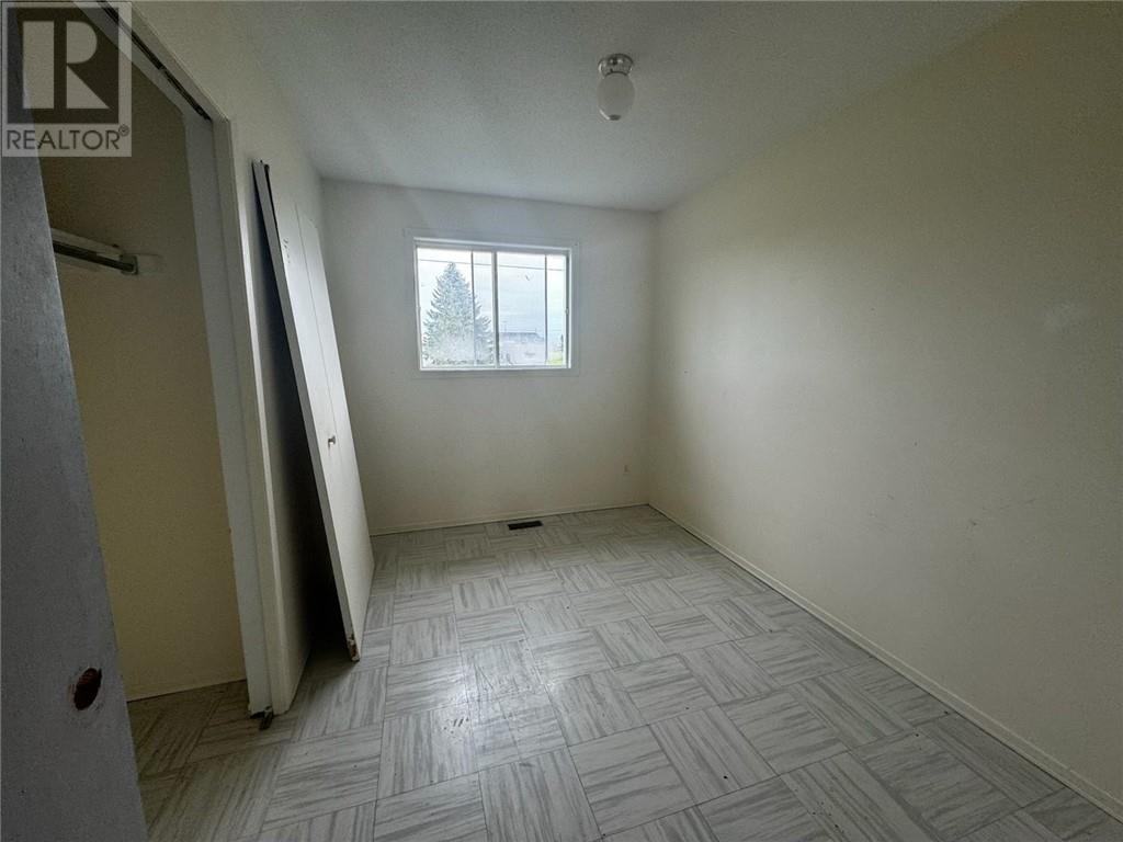 9 St. Joseph, Opasatika, ON - Indoor Photo Showing Other Room