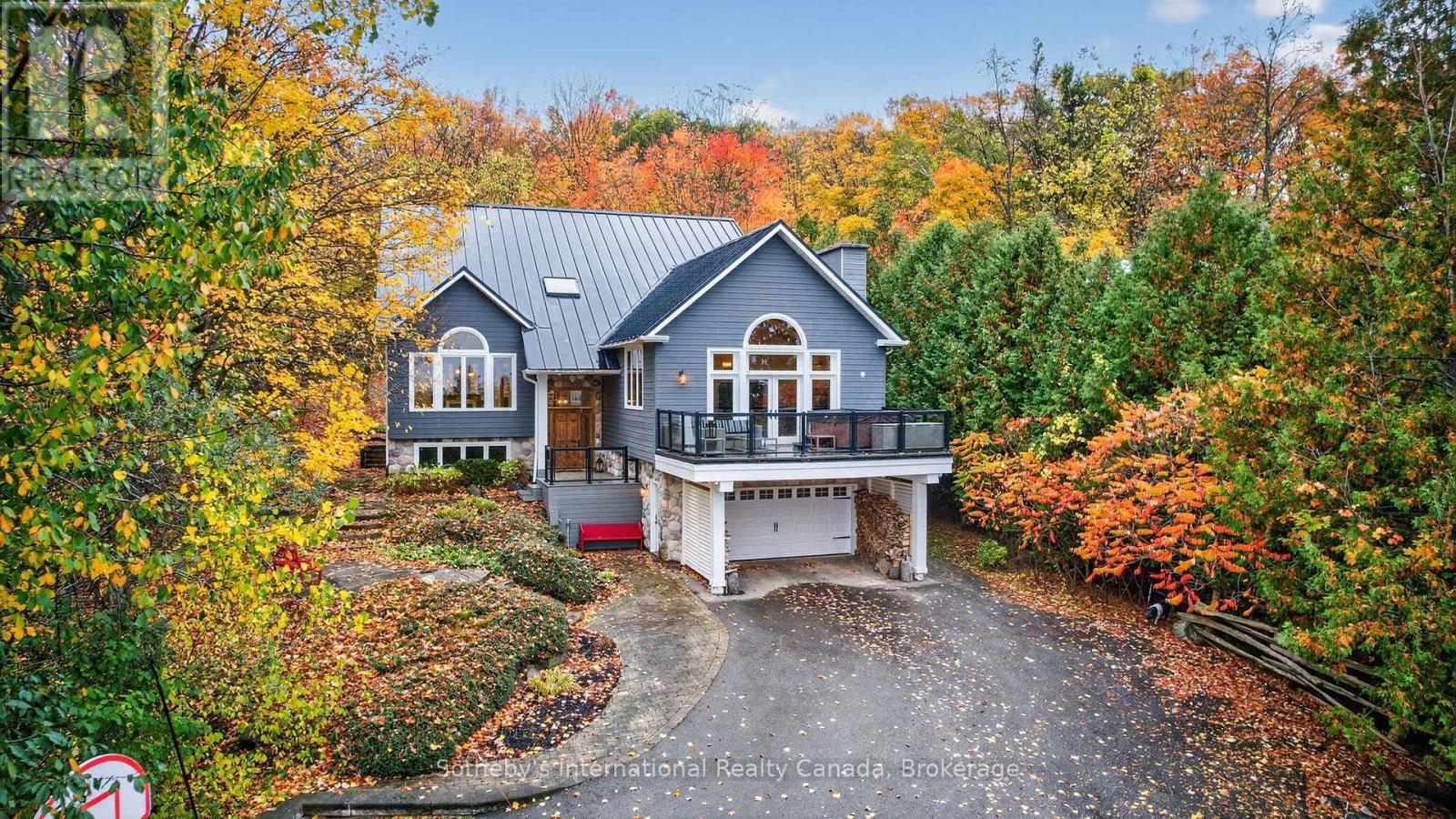 112 Arrowhead Crescent, Blue Mountains, ON - Outdoor With Deck Patio Veranda With Facade