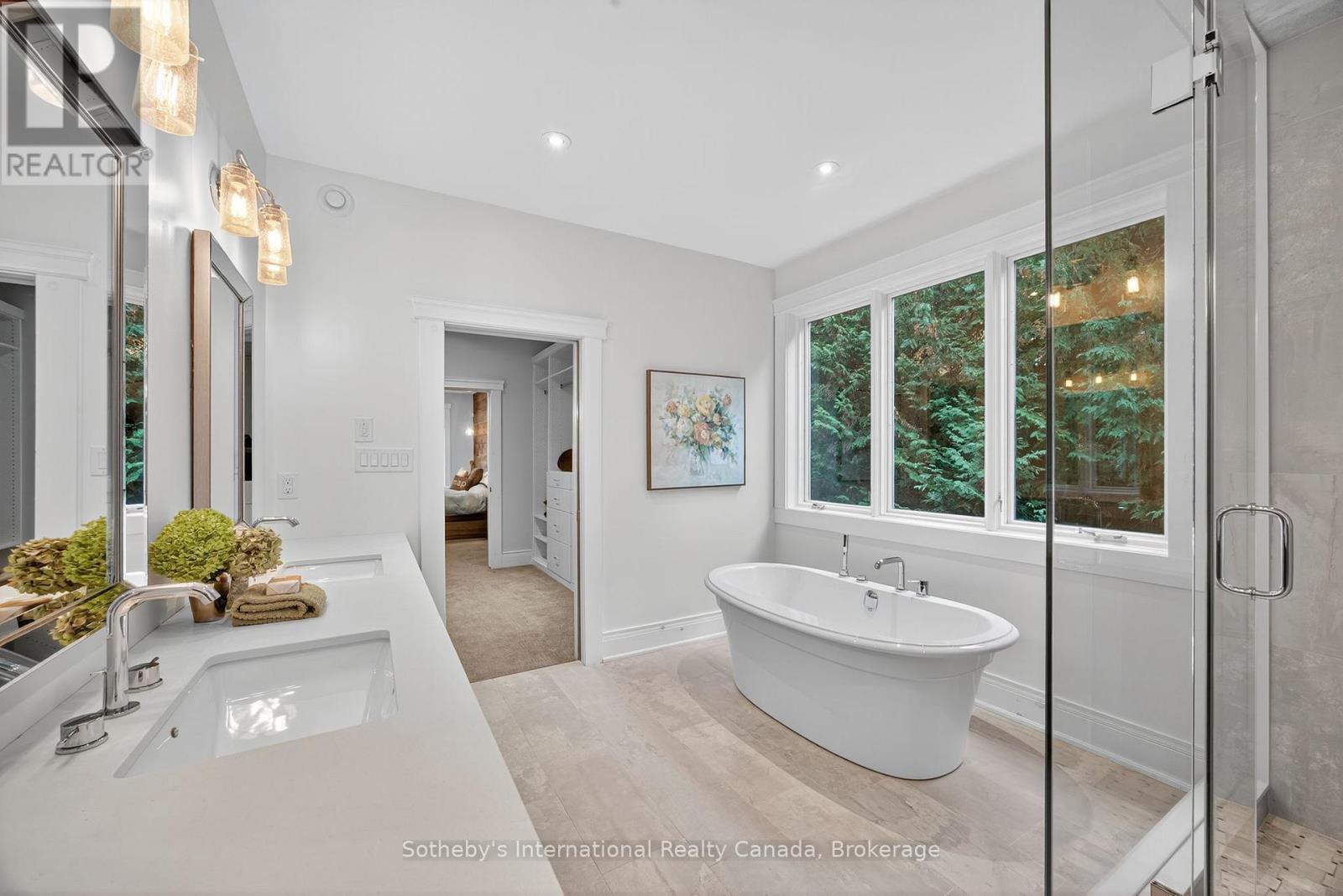 112 Arrowhead Crescent, Blue Mountains, ON - Indoor Photo Showing Bathroom