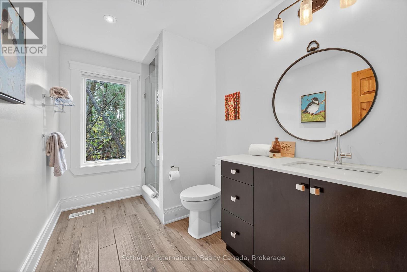 112 Arrowhead Crescent, Blue Mountains, ON - Indoor Photo Showing Bathroom