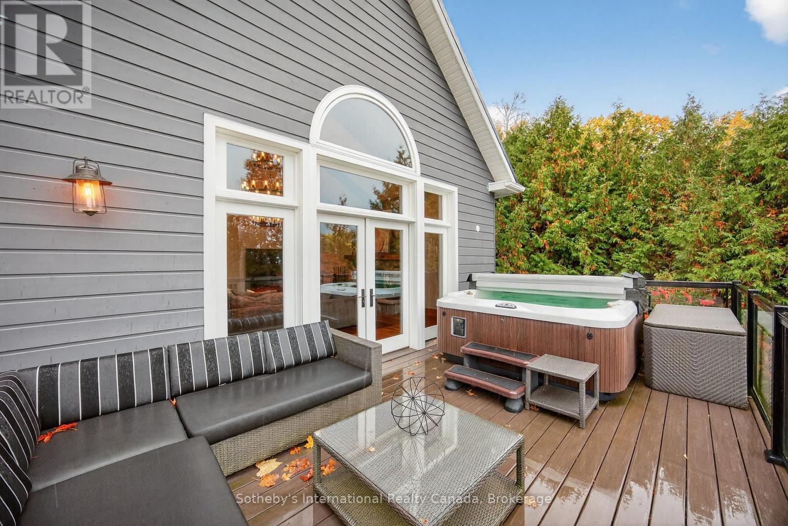 112 Arrowhead Crescent, Blue Mountains, ON - Outdoor With Deck Patio Veranda With Exterior