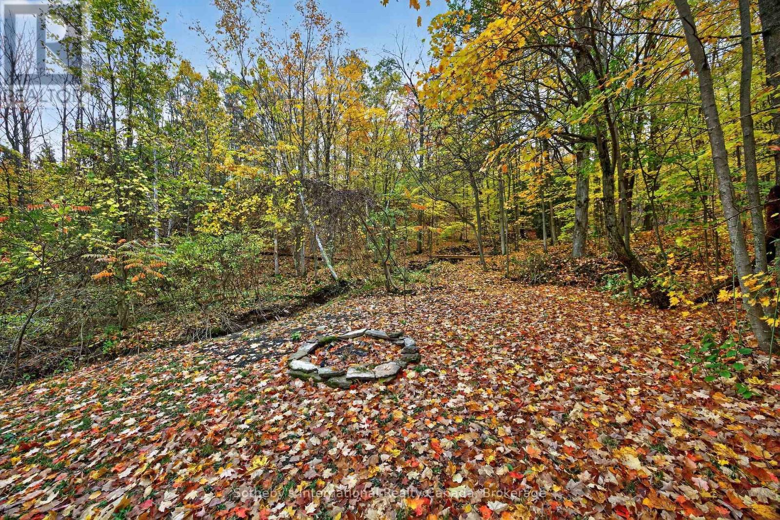 Fire Pit Area - 112 Arrowhead Crescent, Blue Mountains, ON - Outdoor