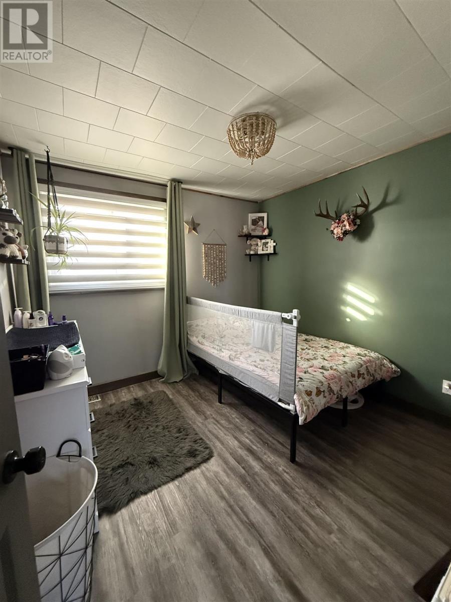 215 Des Sapins, Dubreuilville, ON - Indoor Photo Showing Bedroom