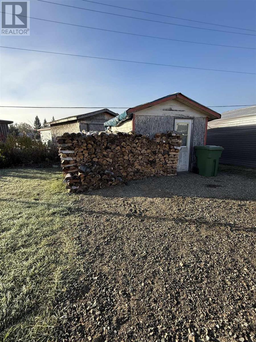 215 Des Sapins, Dubreuilville, ON - Outdoor