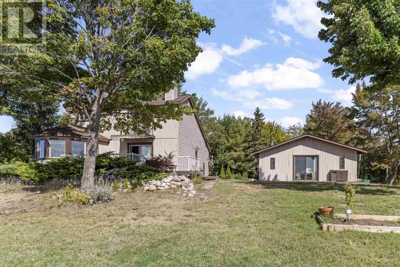 1966 Pineshores Rd, Goulais River, ON - Outdoor