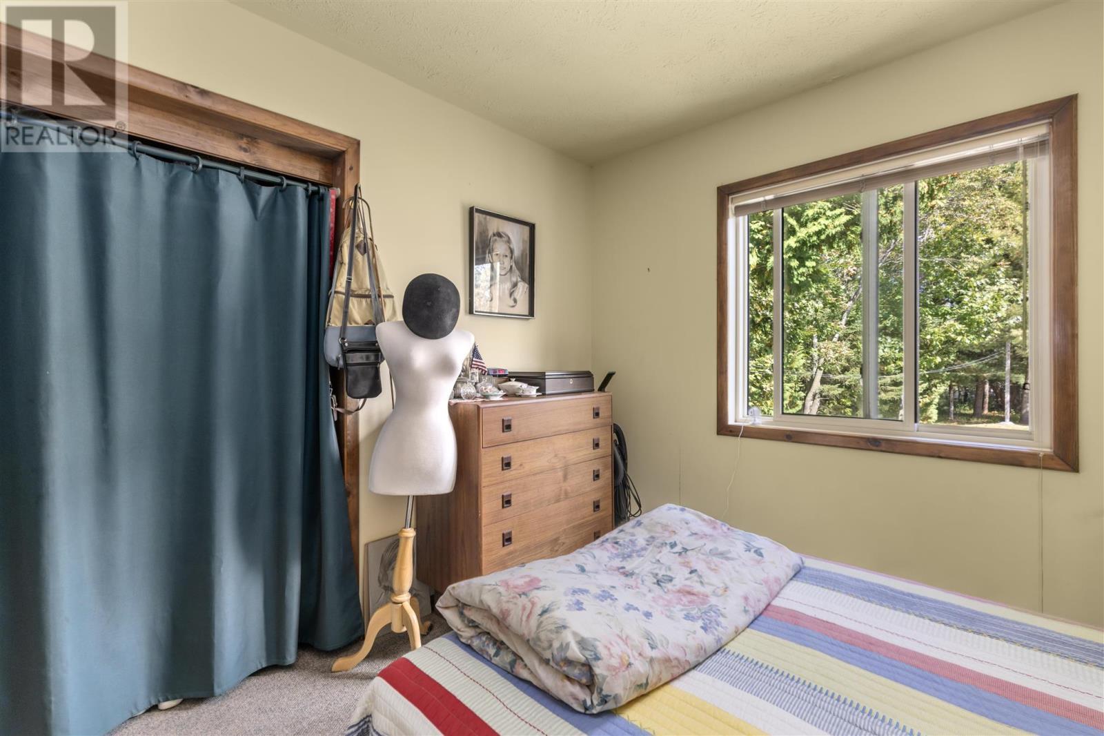 1966 Pineshores Rd, Goulais River, ON - Indoor Photo Showing Bedroom