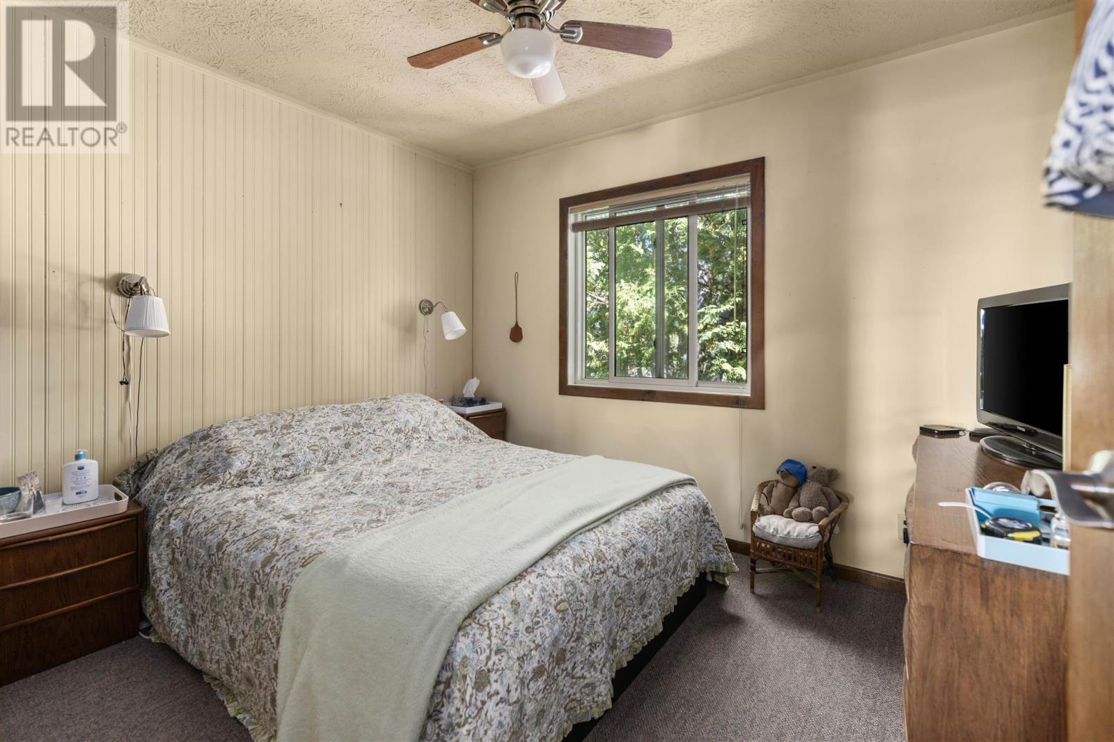 1966 Pineshores Rd, Goulais River, ON - Indoor Photo Showing Bedroom