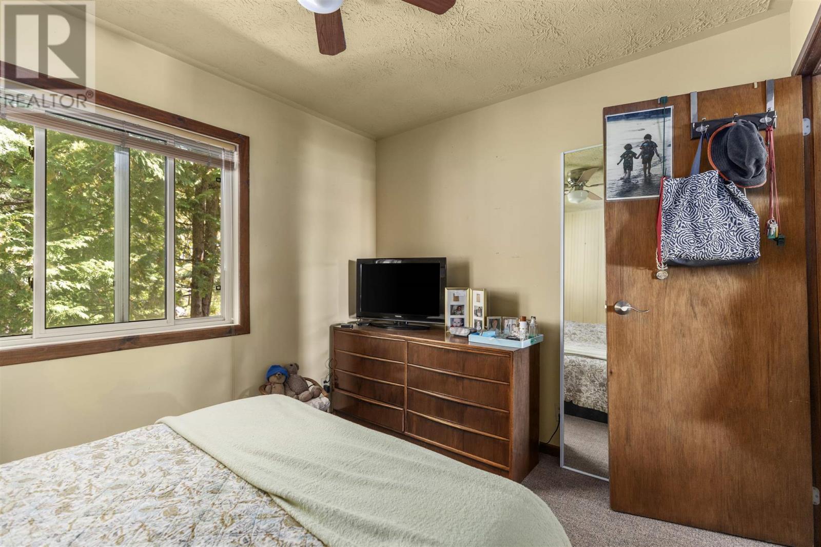 1966 Pineshores Rd, Goulais River, ON - Indoor Photo Showing Bedroom