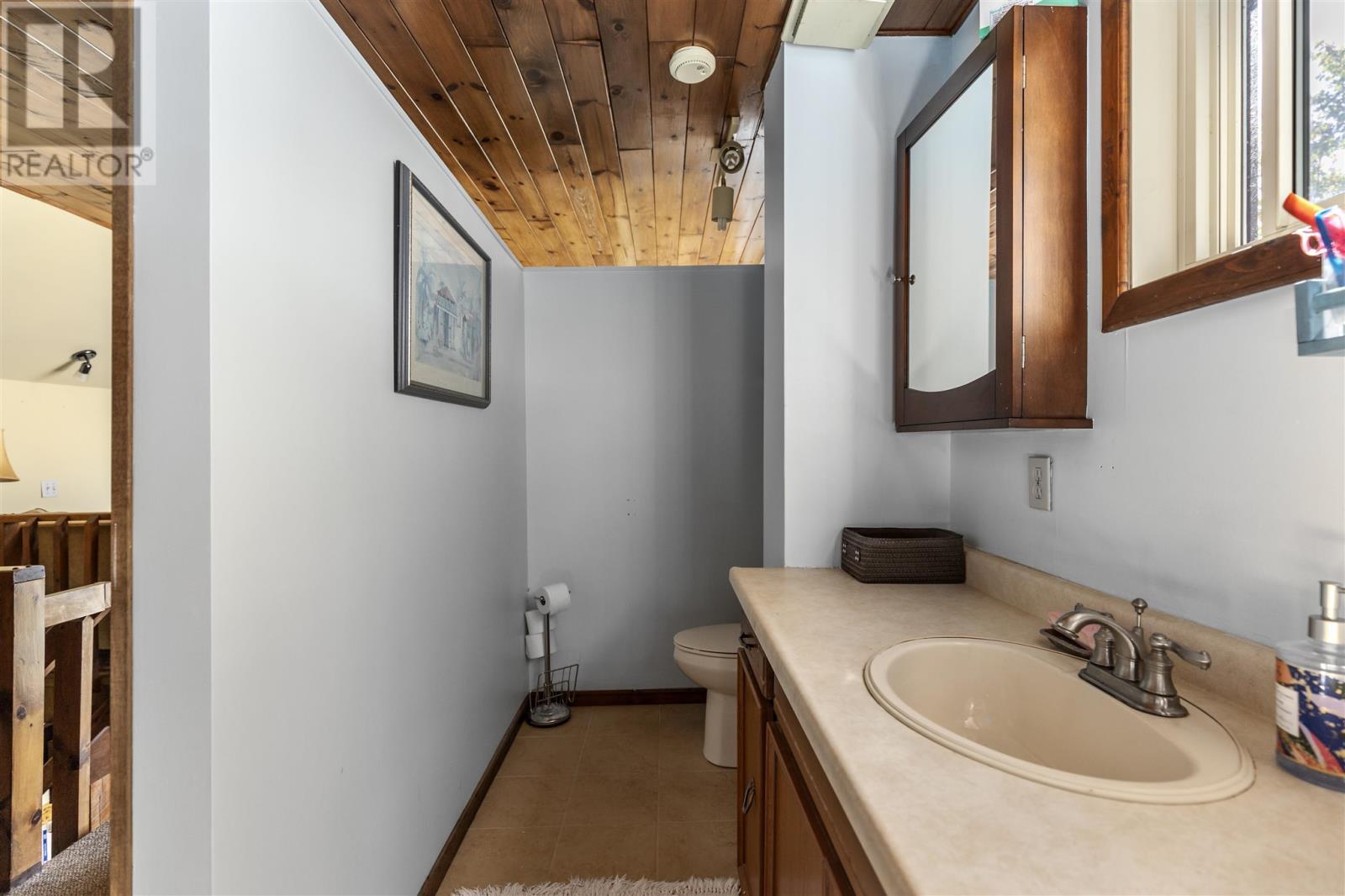 1966 Pineshores Rd, Goulais River, ON - Indoor Photo Showing Bathroom