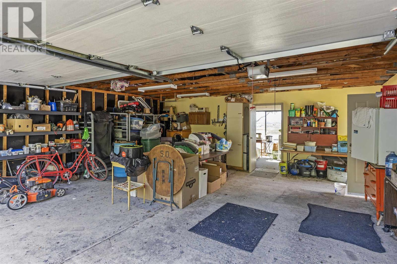 1966 Pineshores Rd, Goulais River, ON - Indoor Photo Showing Garage